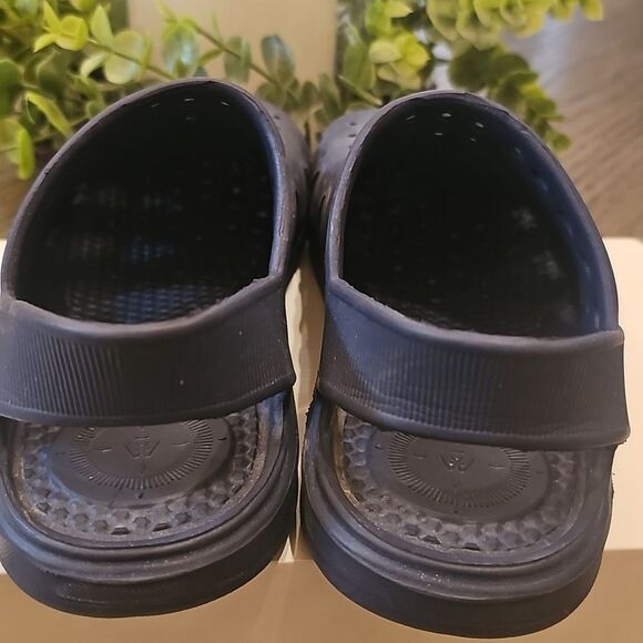 Kids Navy Slip-On Clog Totes Size 13-1 - Picture 6 of 7